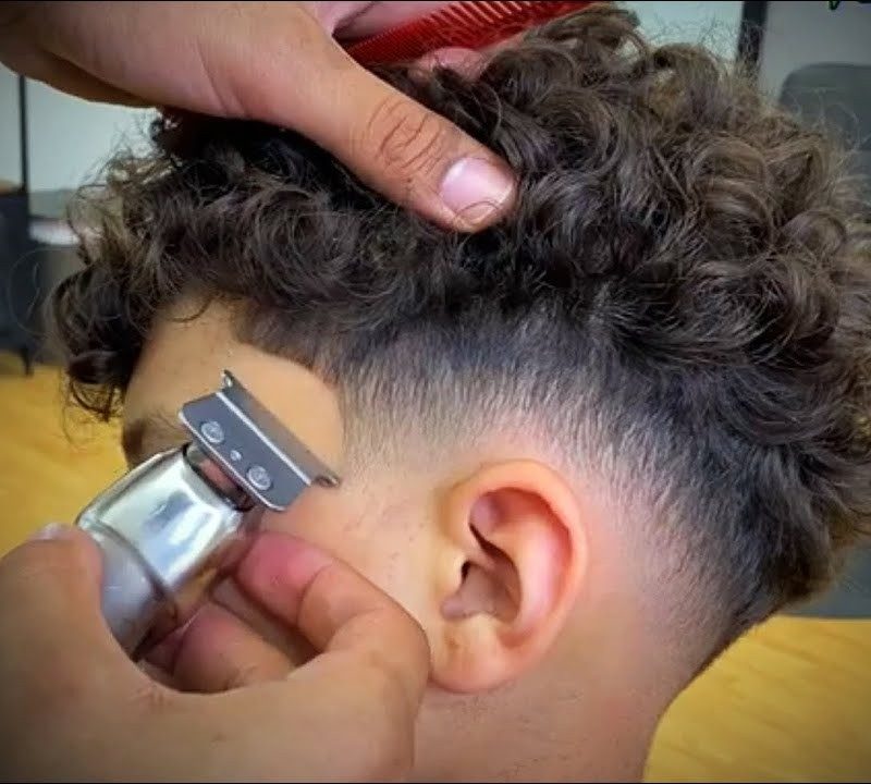 Haircuts for Curly Hair Men